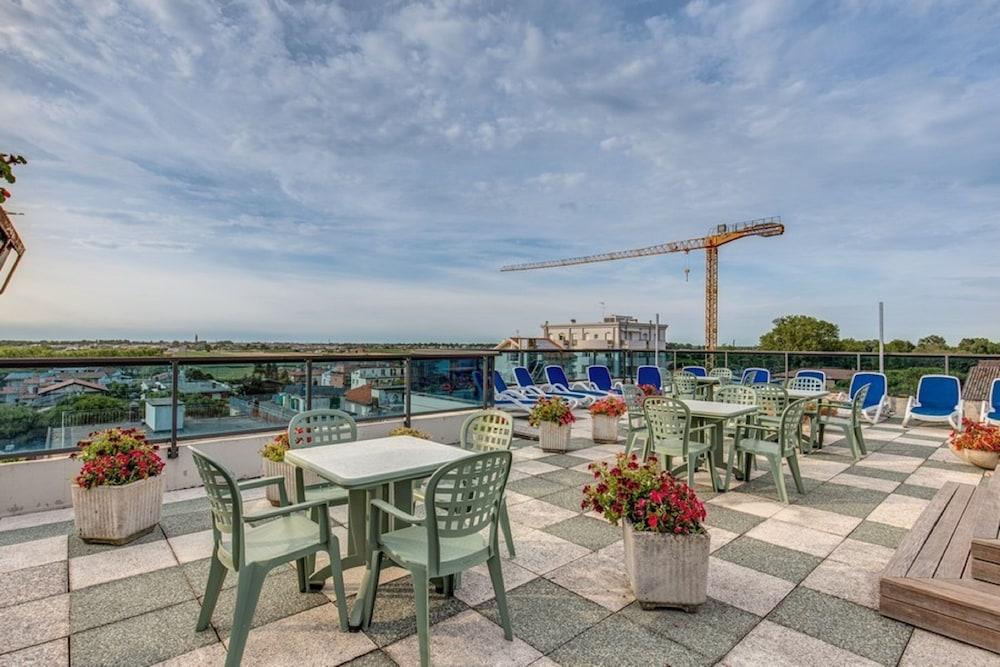 Hotel Astromare Jesolo Extérieur photo