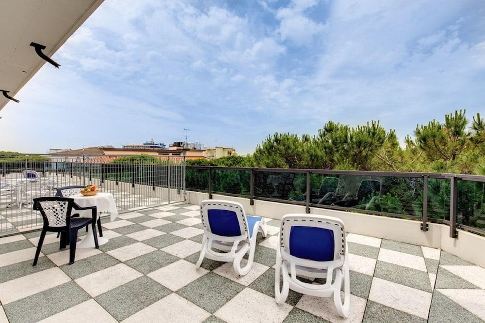 Hotel Astromare Jesolo Extérieur photo