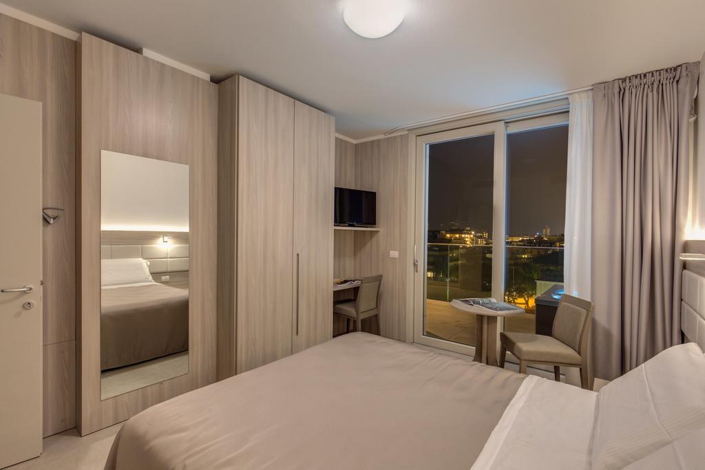 Hotel Astromare Jesolo Extérieur photo