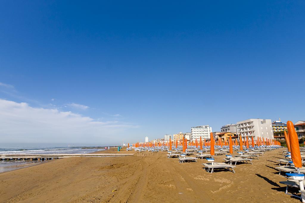 Hotel Astromare Jesolo Extérieur photo