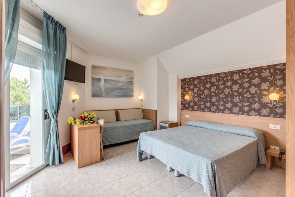 Hotel Astromare Jesolo Extérieur photo