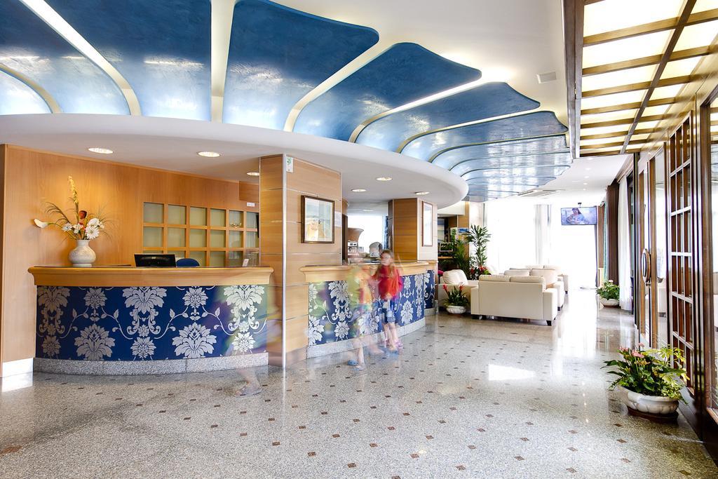 Hotel Astromare Jesolo Extérieur photo